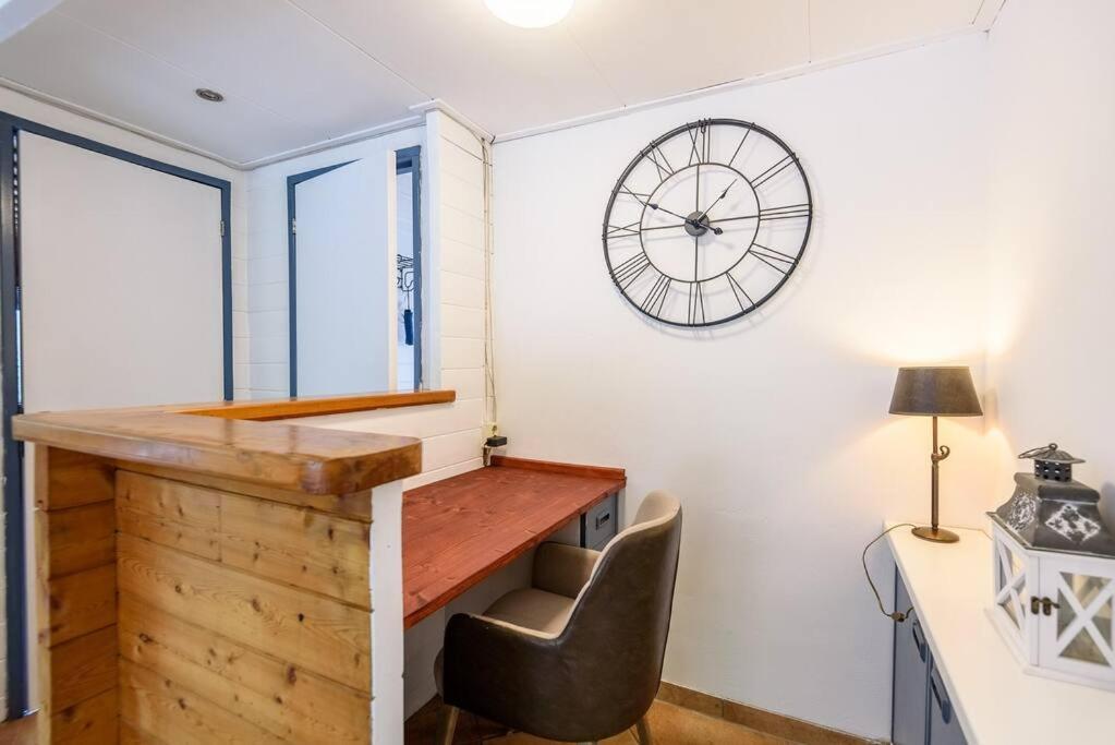 פוטן Spacious Wooden Cottage With Infra-Red Sauna At Veluwe מראה חיצוני תמונה