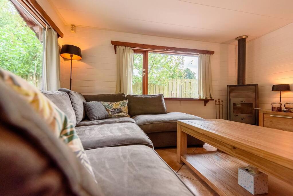 פוטן Spacious Wooden Cottage With Infra-Red Sauna At Veluwe מראה חיצוני תמונה