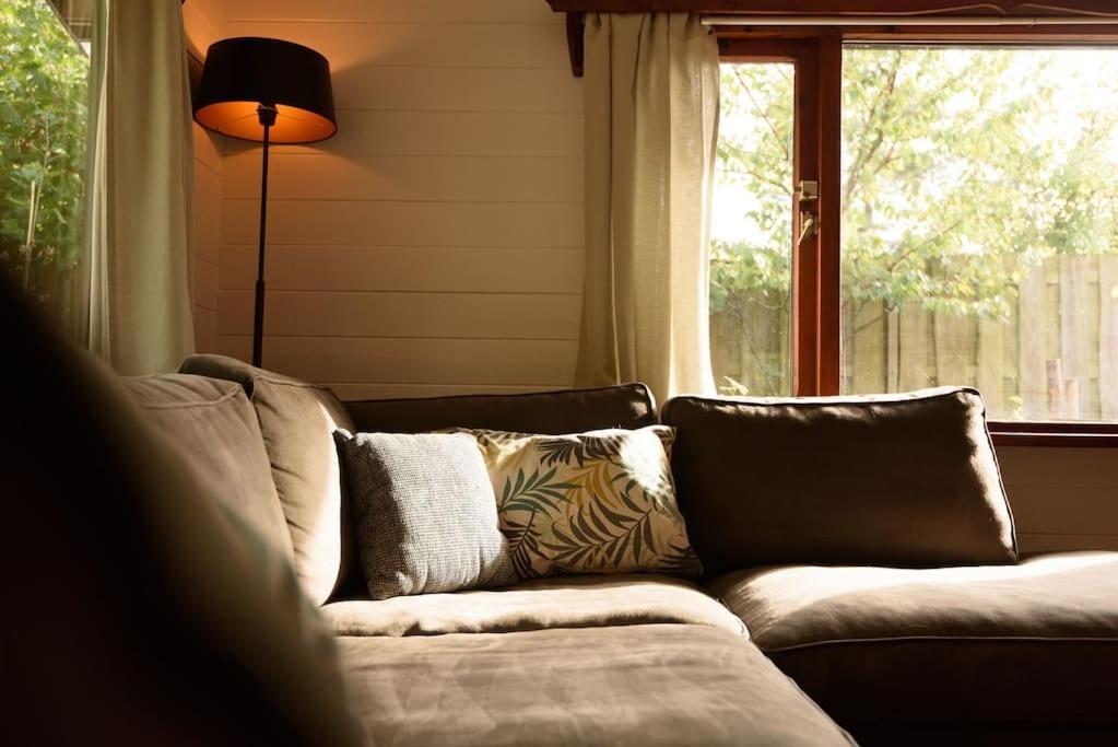 פוטן Spacious Wooden Cottage With Infra-Red Sauna At Veluwe מראה חיצוני תמונה