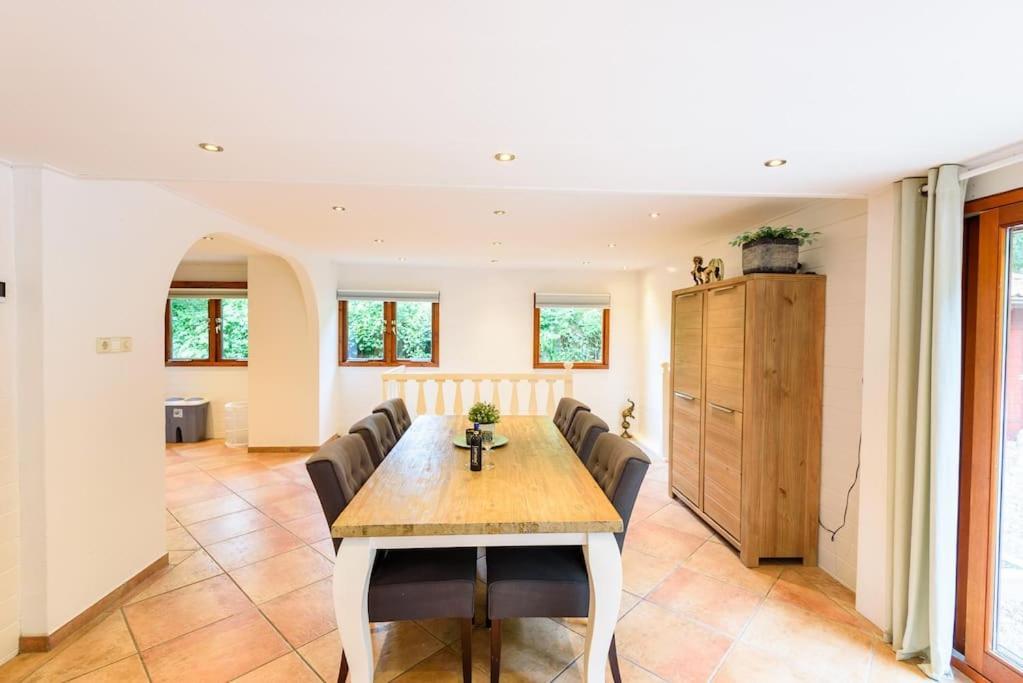 פוטן Spacious Wooden Cottage With Infra-Red Sauna At Veluwe מראה חיצוני תמונה